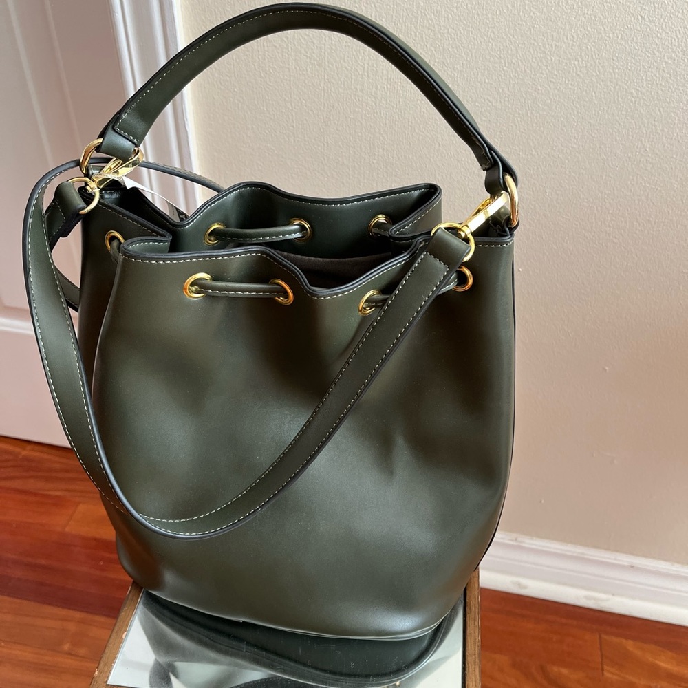 NWT olive green bucket bag with tassels by Old Navy